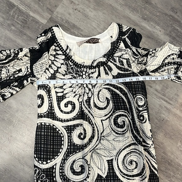 Lela Rose Floral Cream and Black Dress Size 2 FLAWED - Picture 2 of 9